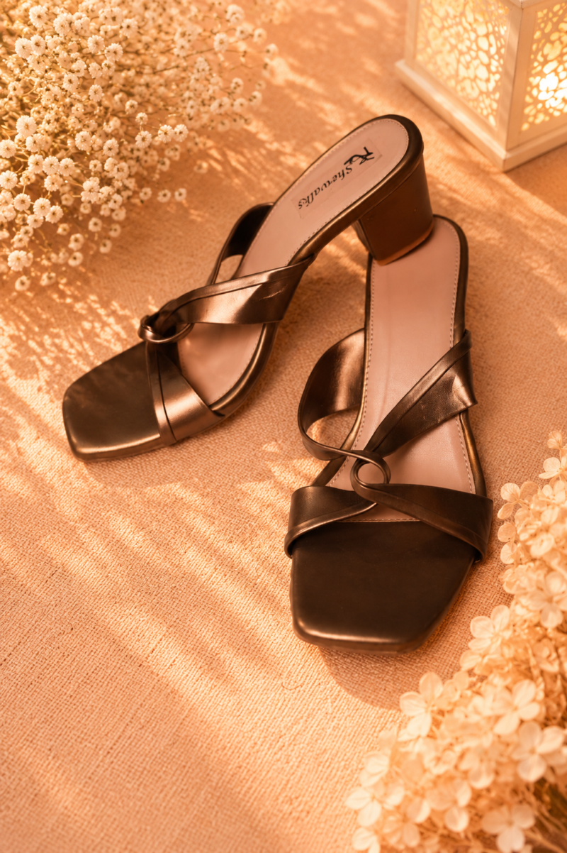 SHYNORA Gold Heels